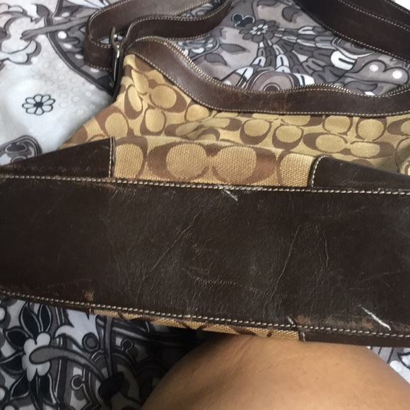Coach 2000’s brown leather and Big C purse - Picture 2 of 10